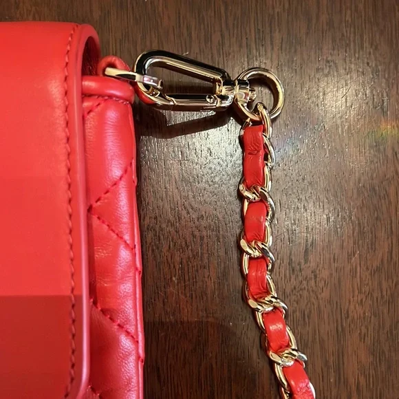 NWOT Tory Burch Red Quilted Leather Shoulder Bag with Chain Strap - Picture 5 of 7